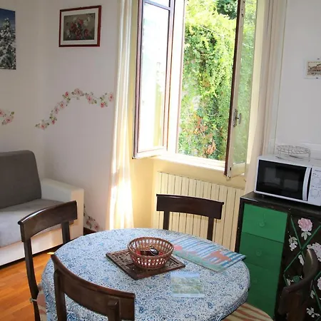 公寓 Appartamento Mughetto In Villa Marchello 布鲁纳特